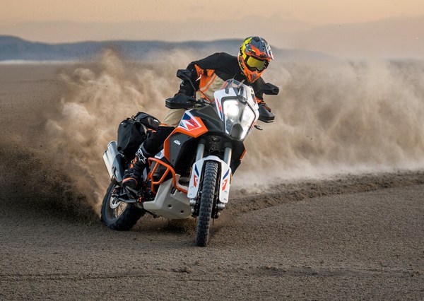 KTM V-twin : extension de garantie constructeur + 2 ans pour acheter votre moto KTM 1290