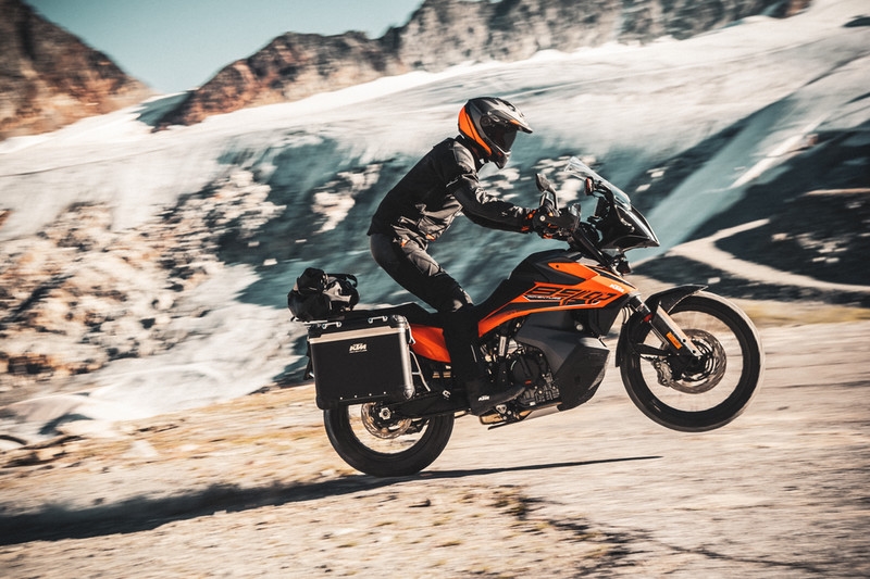 KTM 890 ADVENTURE 2021 éligible permis A2