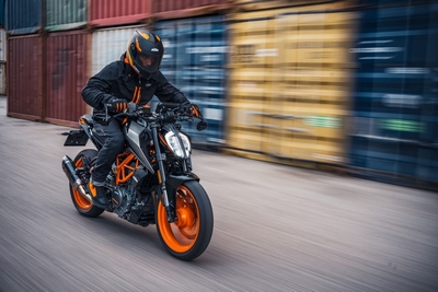 ktm 390 duke financement loa 0% spécial motos ecoles