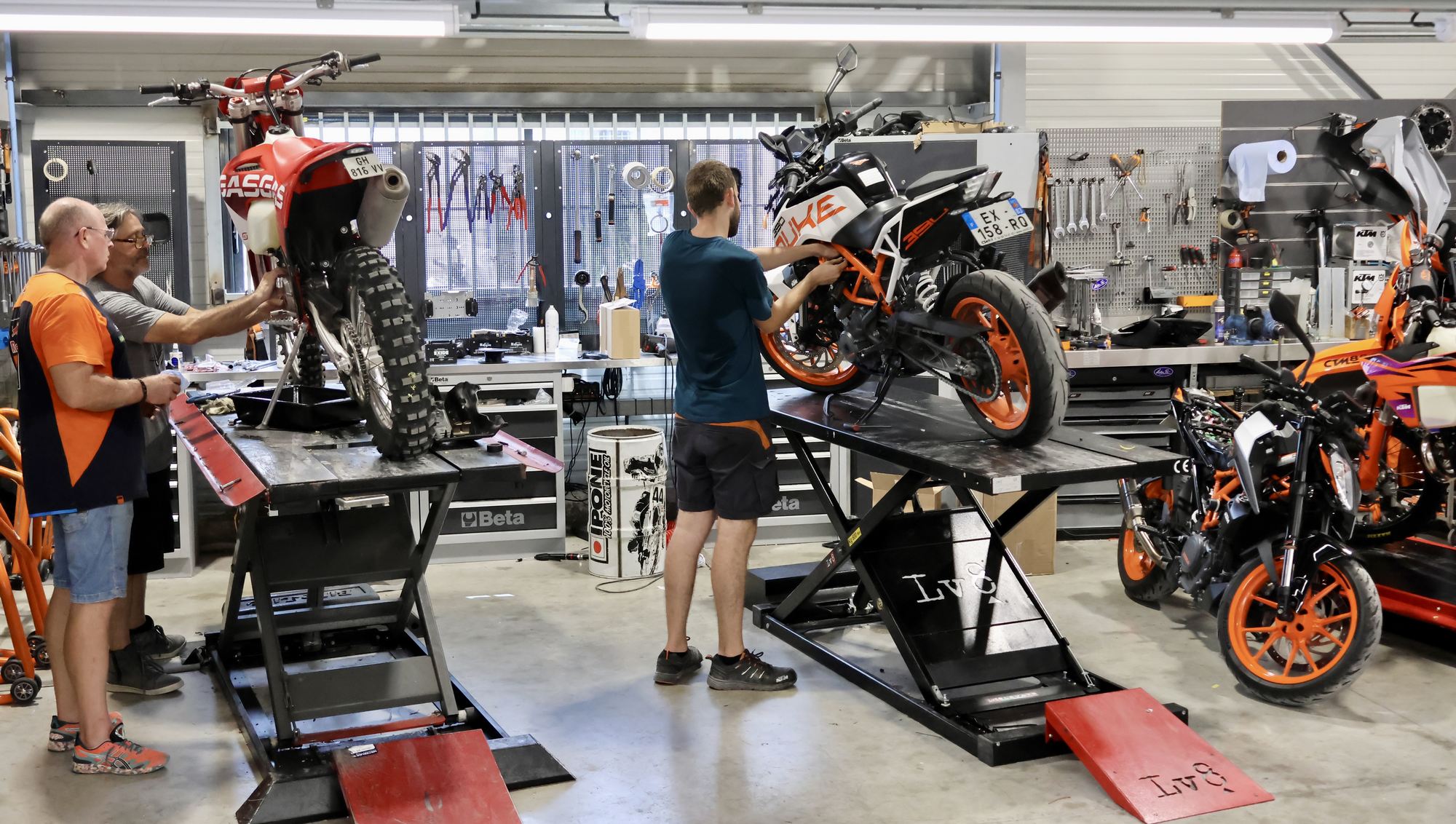 GARAGE ATELIER réparation entretien CTM 83