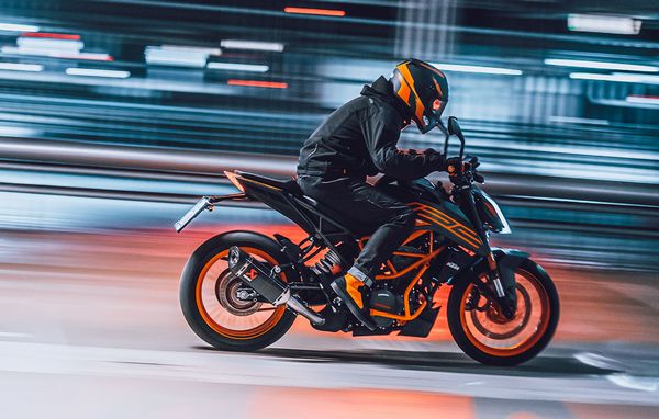 Moto route KTM 125 Duke 2022